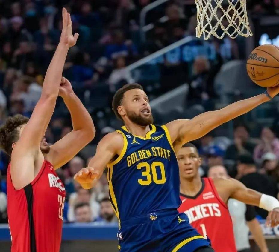 九游体育官方网站-库里连续十场比赛得分超过关键助攻,勇士挑战极限!的简单介绍